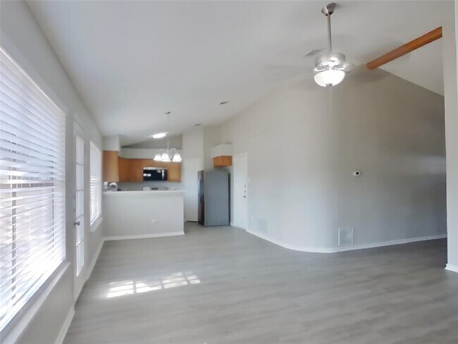 Foto del edificio - 1302 Texas Oak Way