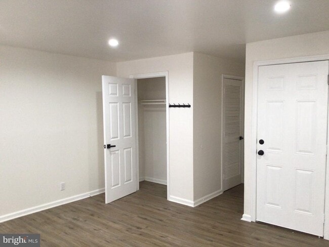 Foto del edificio - 1715 W Lexington St