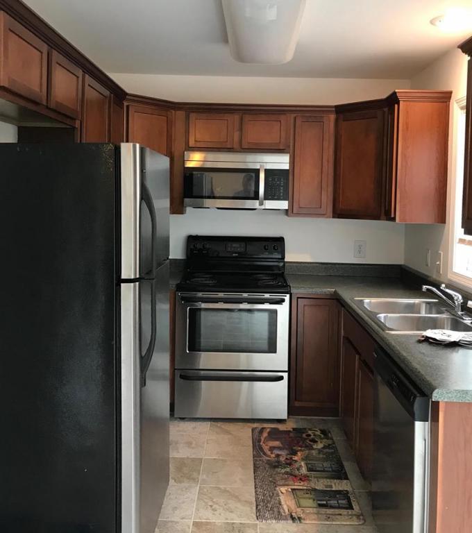 2402 106 Kanawha Terrace House Rental in Saint Albans, WV