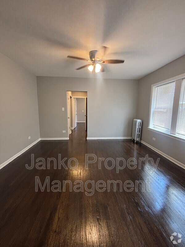 Building Photo - 2914 W 64th St
