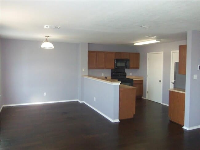 Building Photo - 12909 Wedding Dr