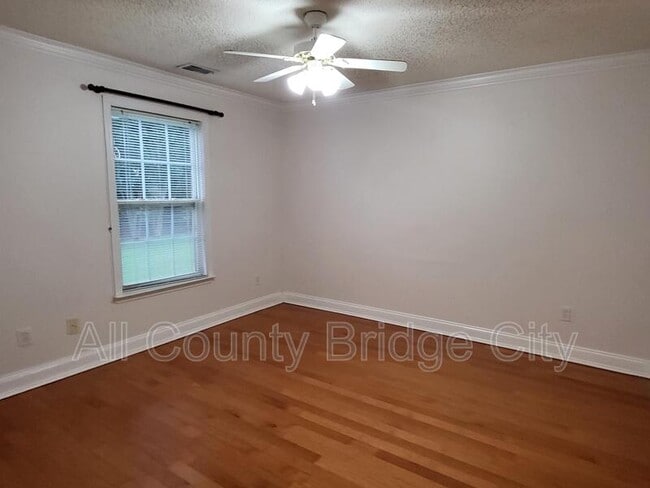 Building Photo - 109 Brigantine Ln