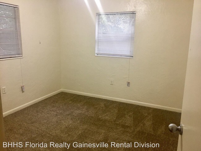 Building Photo - 4 br, 2 bath House - 3142 NW 11th Street
