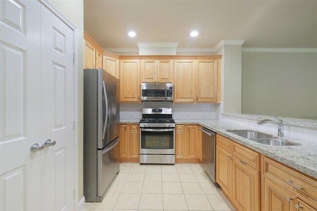 Foto del edificio - 8418 Willow Loch Dr