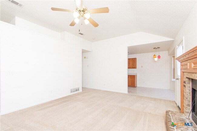 Foto del edificio - 2900 Southhill Dr