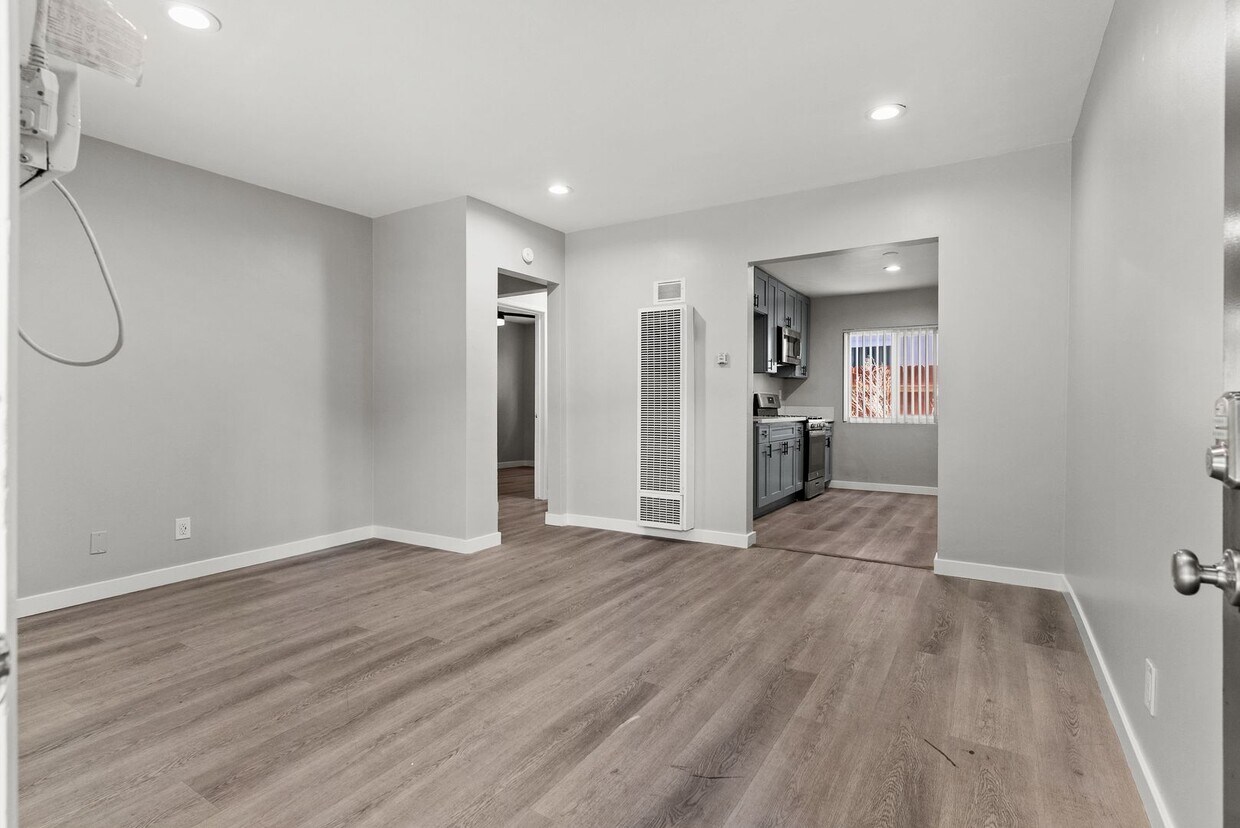 Foto principal - 113 S Lillie Ave