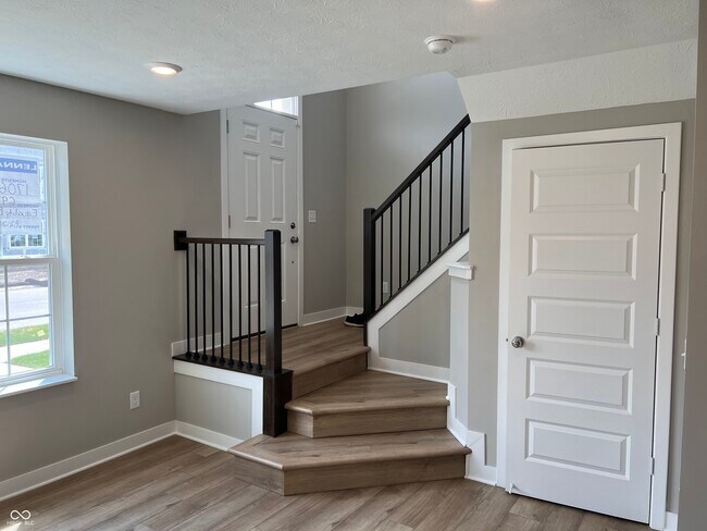 Foto del edificio - 6940 Equality Blvd