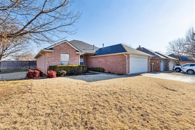 Foto del edificio - 824 Hunter Pl