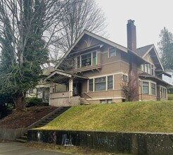 Building Photo - 906 N Garden St