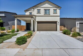 Building Photo - 9731 Pelican Pointe Dr