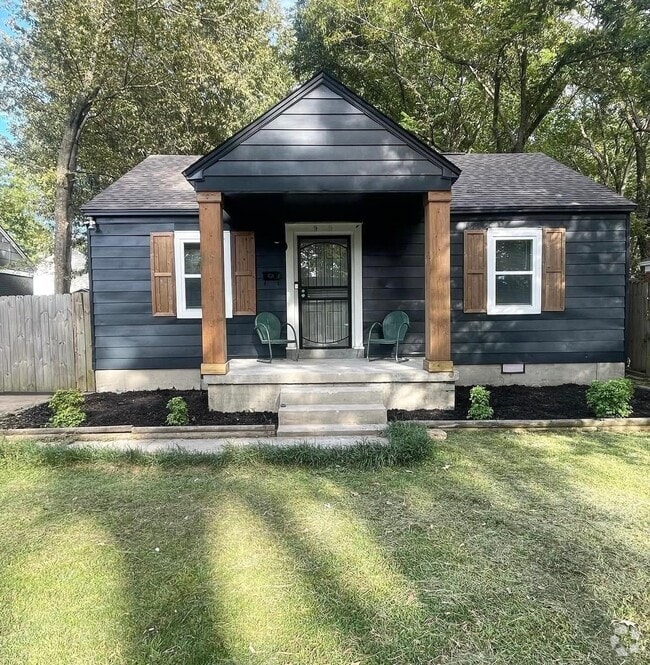 Building Photo - 578 Buck St