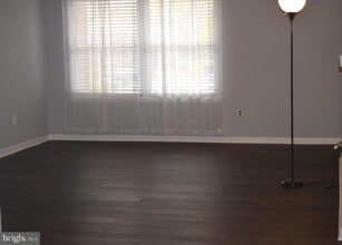 Building Photo - 112 Winding Way