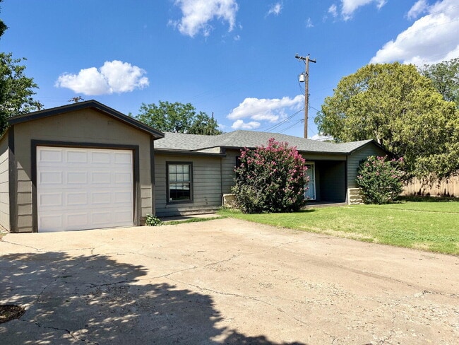 Building Photo - 5508 43rd St
