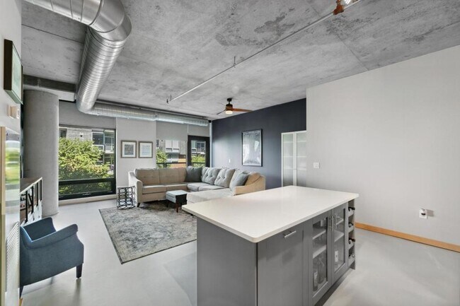 Foto del edificio - 720 N 4th St