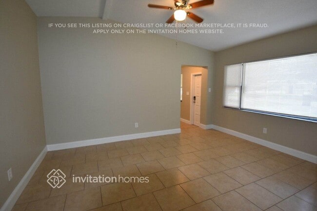 Building Photo - 8008 Pine Hill Dr