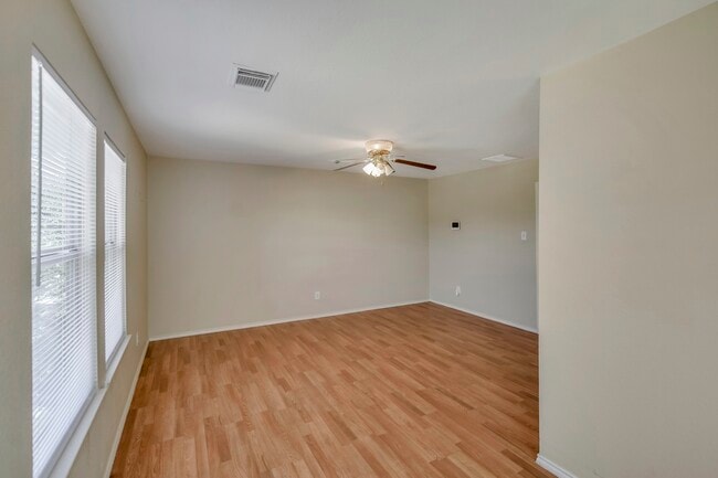 Foto del edificio - 18231 Valebluff Ln
