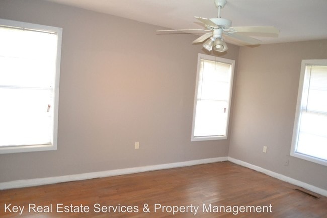 Building Photo - 4 br, 2 bath House - 6205 N. 19th St.