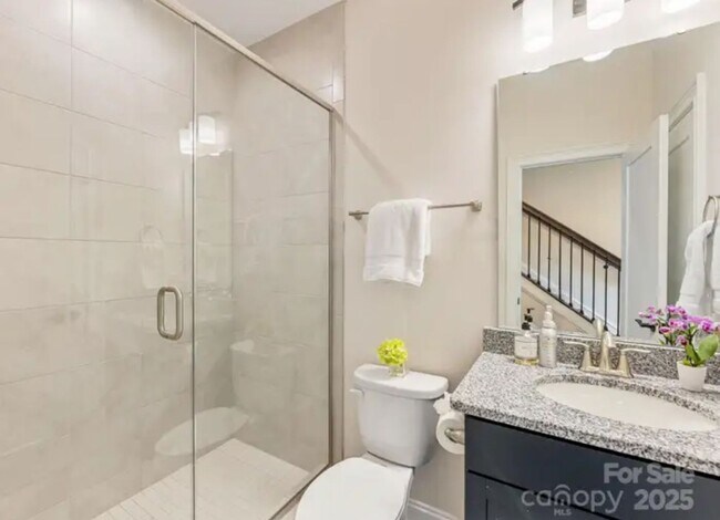 Foto del edificio - 5018 Harrowsmith Ln