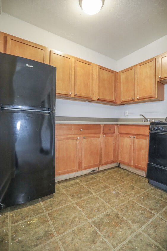 Primary Photo - 5210 S Woodlawn Ave