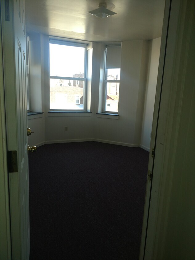 337 McKee Pl Unit 6, Pittsburgh, PA 15213 Apartments at 337 McKee Pl