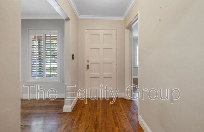 Foto del edificio - 1708 W Myrtle Ave