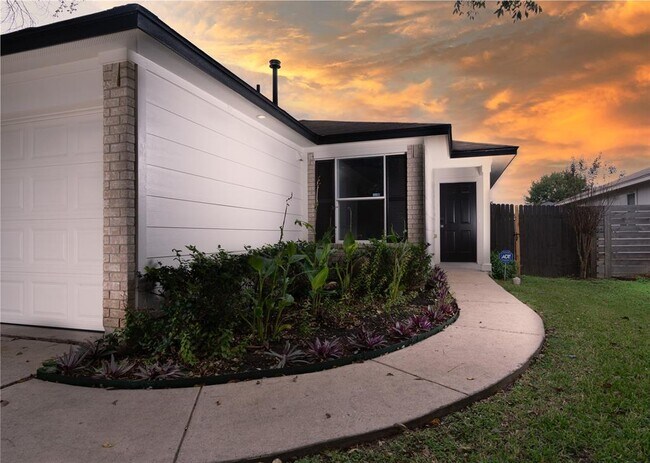 Building Photo - 1106 Stanislaws Dr