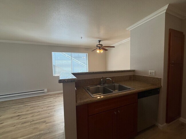 Foto del edificio - 2 BR/2BA Condo close to shopping, restaurants and beaches
