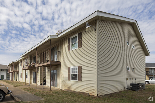 Building Photo - Park at Wind Trace