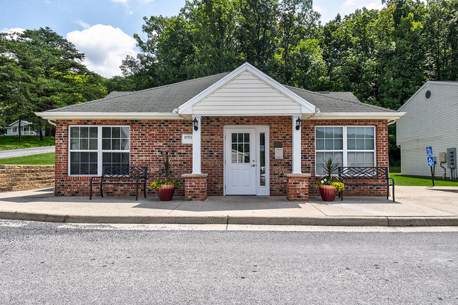 Building Photo - Catawba Club