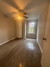 Building Photo - 421-423 Parkinson St