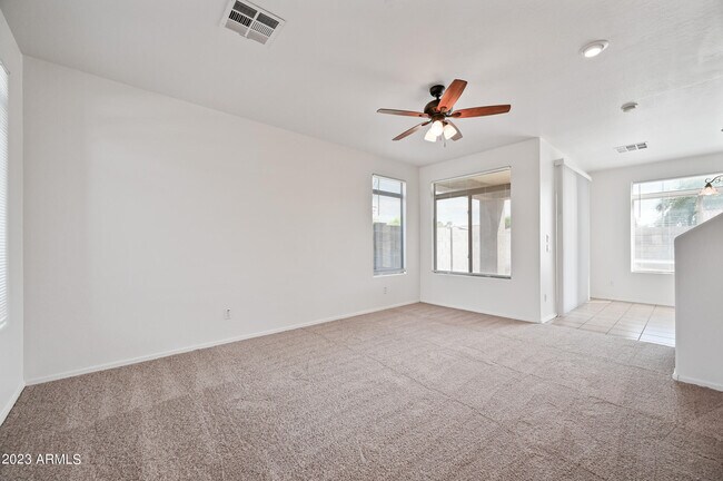 Foto del edificio - 2513 E Flintlock Pl