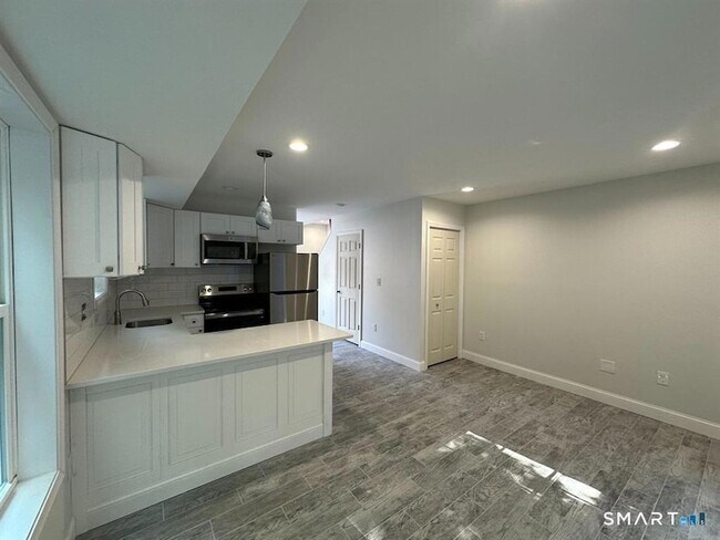 Foto del edificio - 1083 Whalley Ave