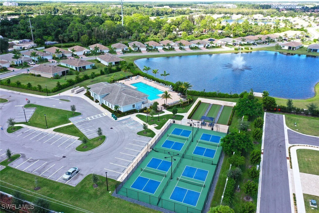 Building Photo - 388 Grace Bay Ln