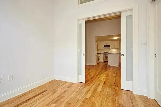 Building Photo - 2 bedroom in New York NY 10010
