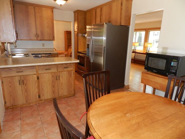 Foto del edificio - 2571 Crown Hill Ct