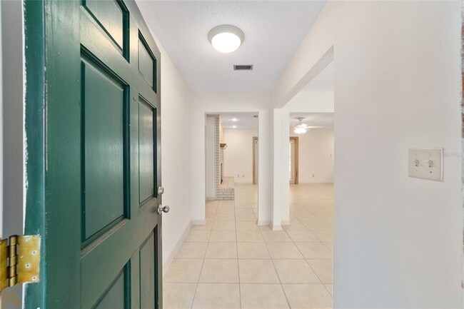 Foto del edificio - 3400 NW 26th Ter