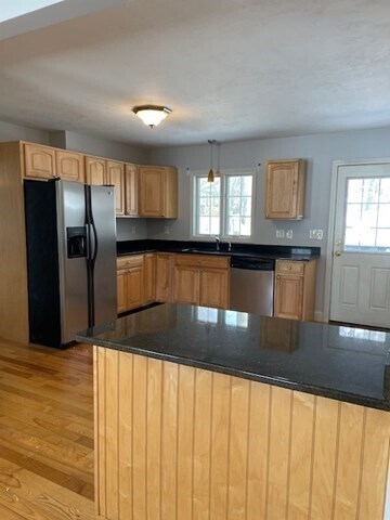 Building Photo - 307 Shrewsbury St