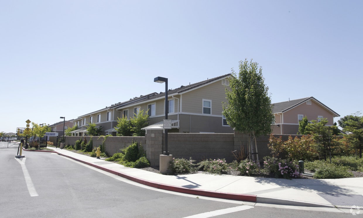 Building Photo - Villa Amador Apartments