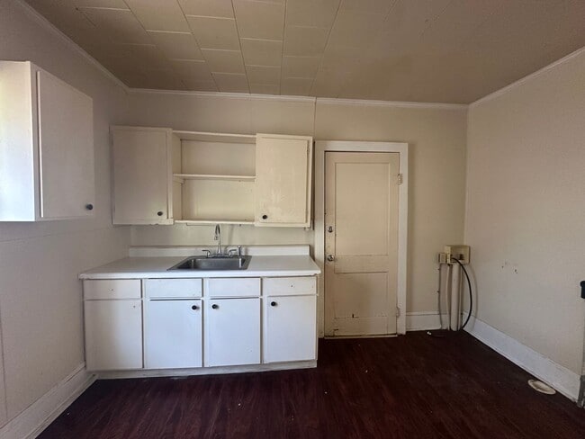 Building Photo - Now Available For Rent!
