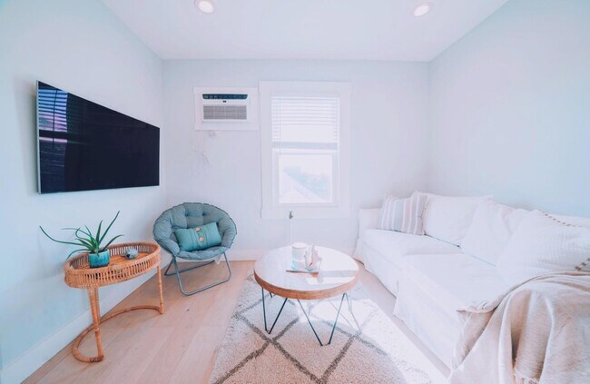 Building Photo - 259 Beach 125th St