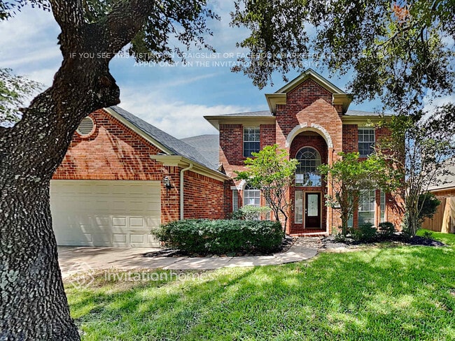 Building Photo - 1120 Sunset Lakes Dr
