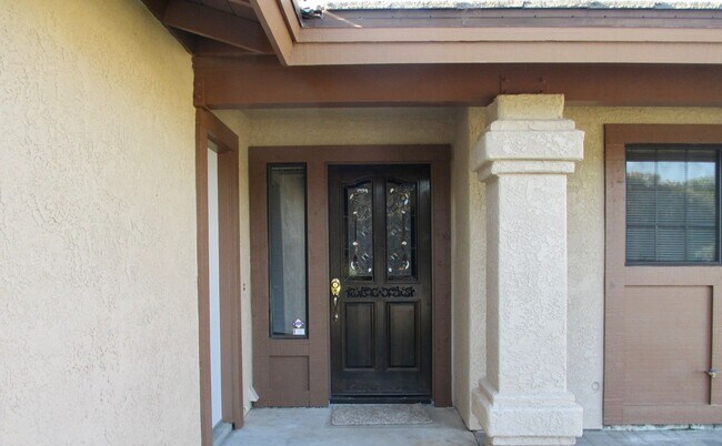 Foto del edificio - Single Story Three Bedroom Home