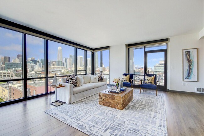 Foto del edificio - 250 King St