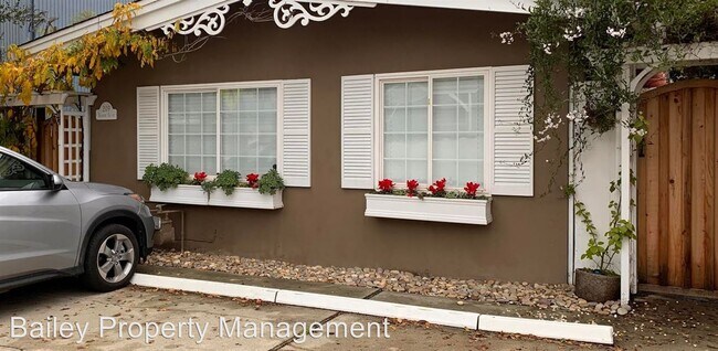 Building Photo - 2 br, 1 bath House - 209 Treasure Island Dr.
