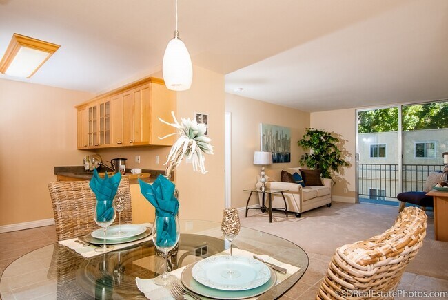 Building Photo - 2850 Reynard Way