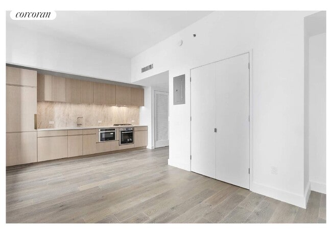 Building Photo - 10 Nevins St