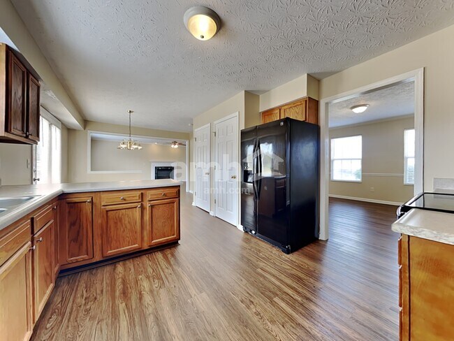 Foto del edificio - 7011 Medford Ct