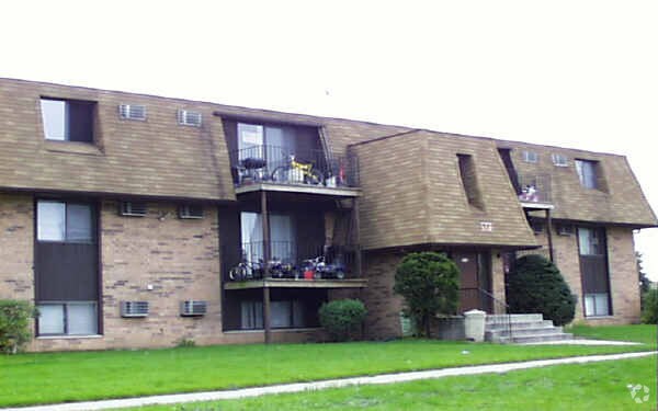 Primary Photo - 518 E Bellarmine Dr