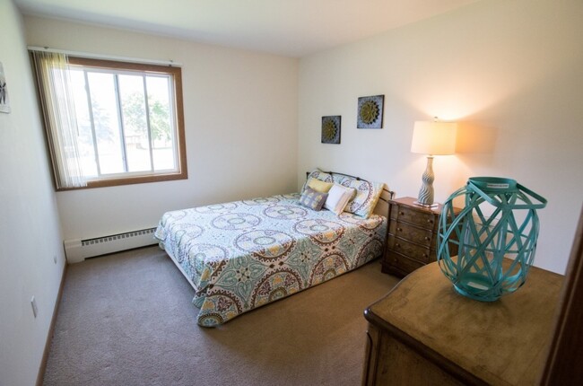 Bedroom - Country Aire Apartments