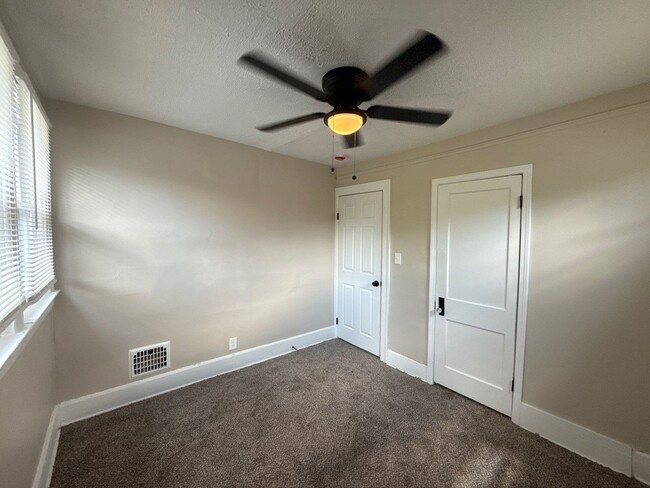 Foto del edificio - Fully Renovated 3-Bedroom Home – Move-In Ready for You!